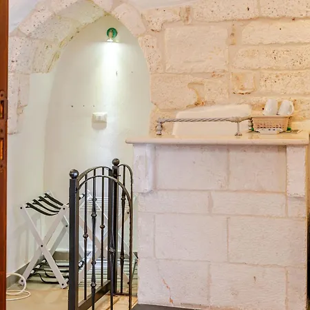 Grotta Autentica A 3 Minuti Dal Centro Storico Apartment Ostuni